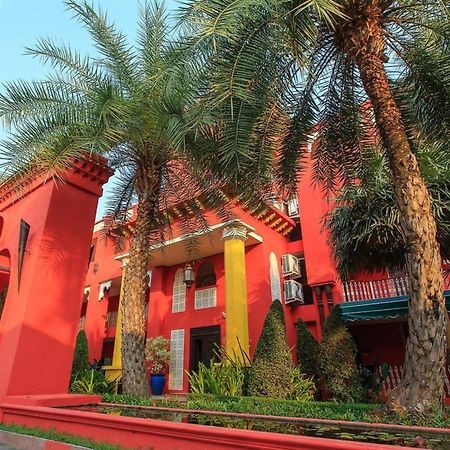 Sheik Istana Hotel Chiangmal 치앙마이 외부 사진