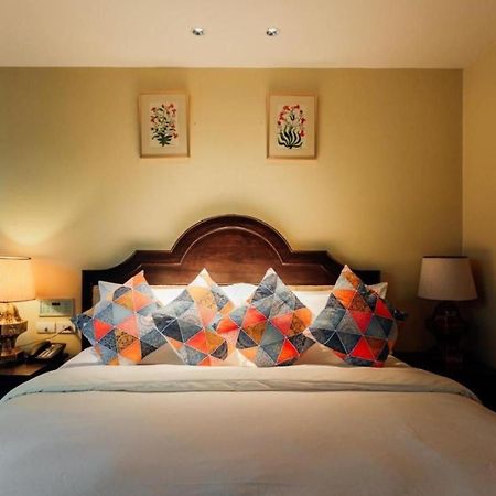 Sheik Istana Hotel Chiangmal 치앙마이 외부 사진