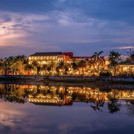 Sheik Istana Hotel Chiangmal 치앙마이 외부 사진