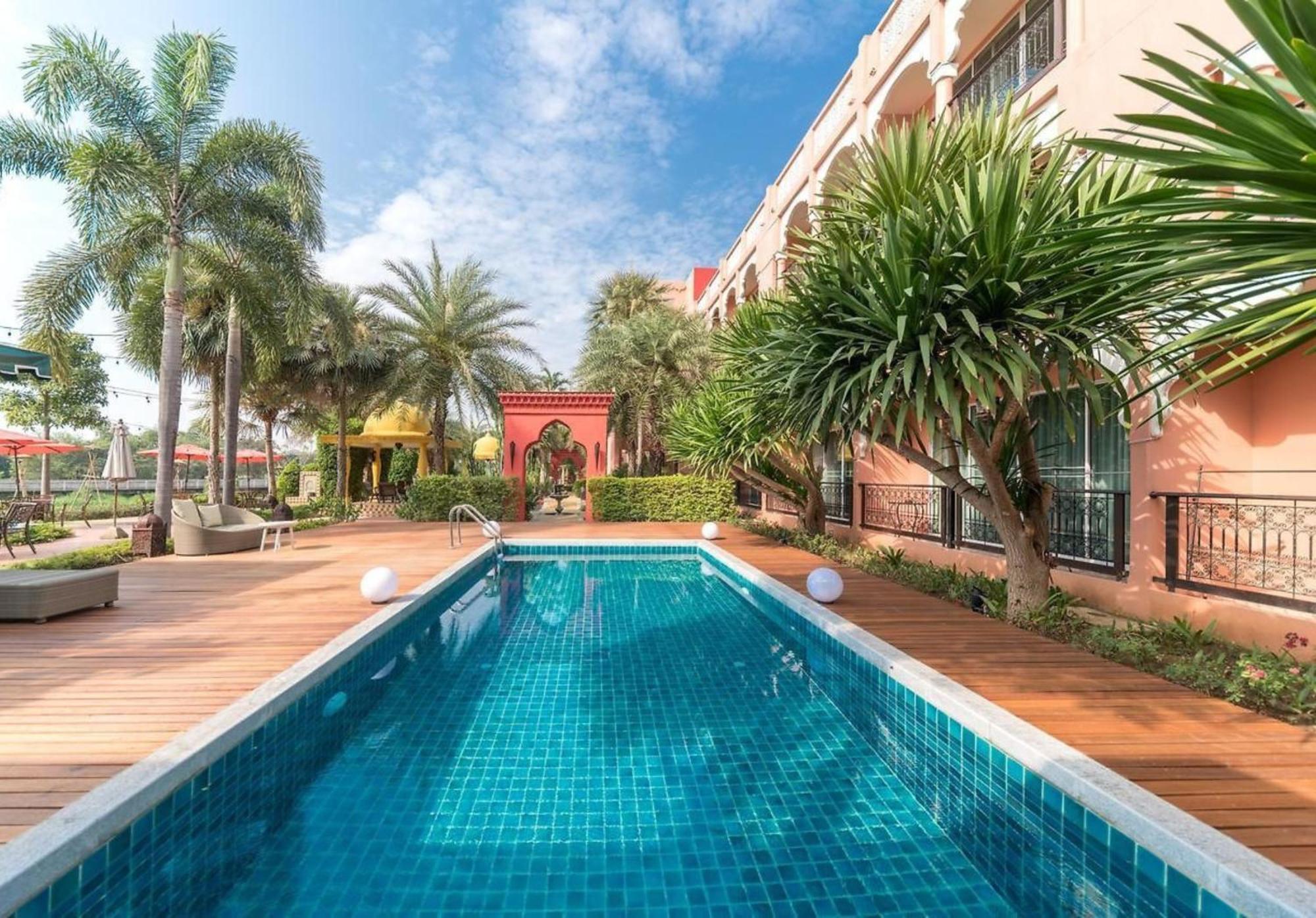 Sheik Istana Hotel Chiangmal 치앙마이 외부 사진