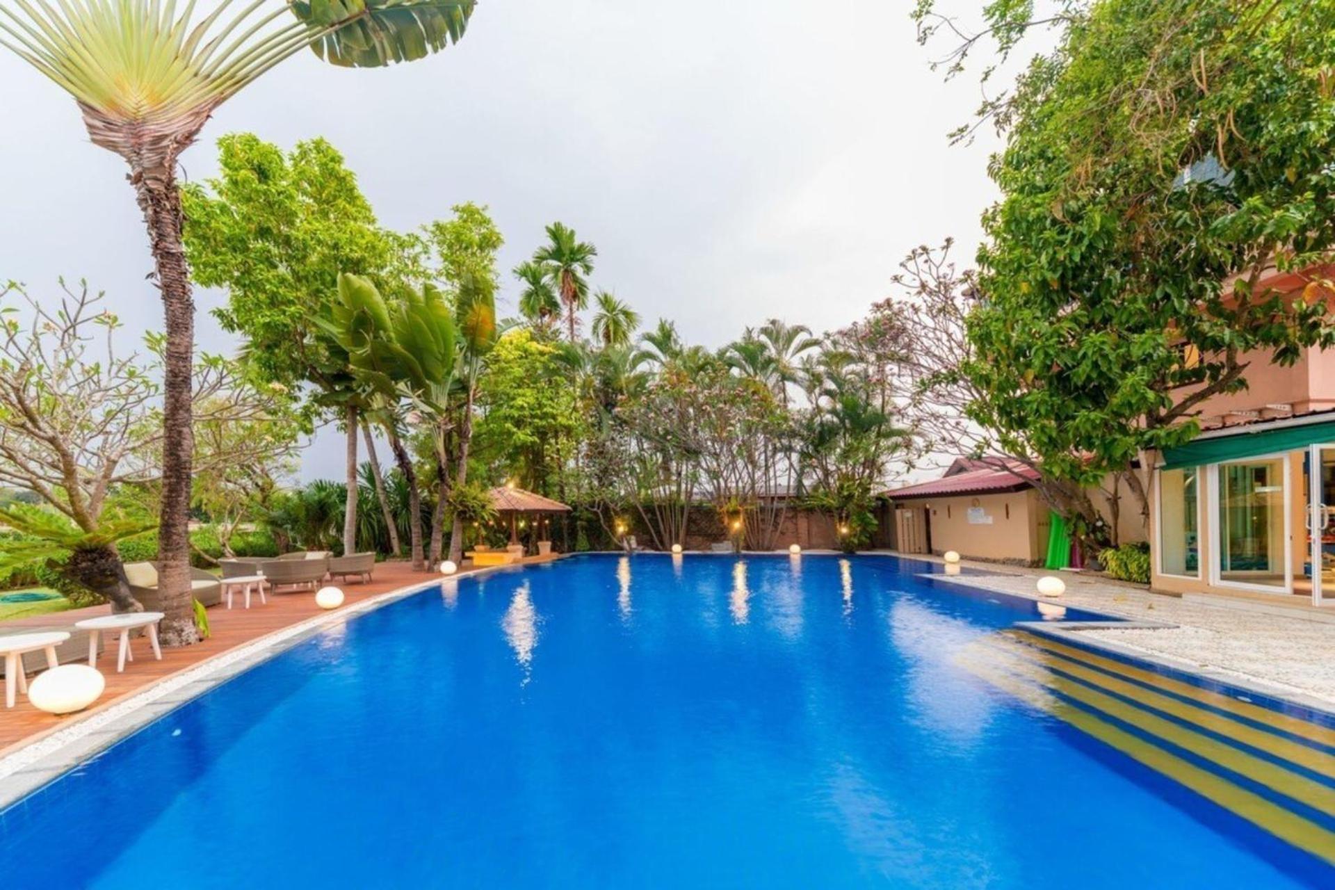 Sheik Istana Hotel Chiangmal 치앙마이 외부 사진
