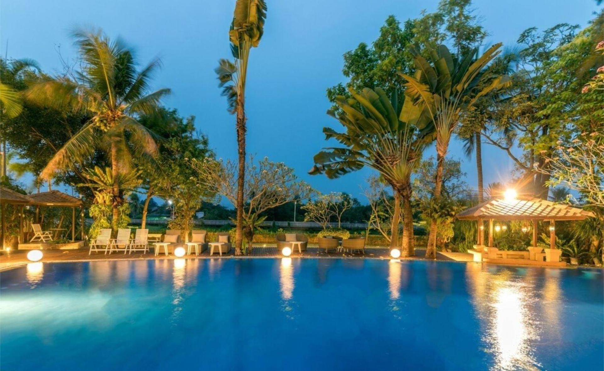 Sheik Istana Hotel Chiangmal 치앙마이 외부 사진