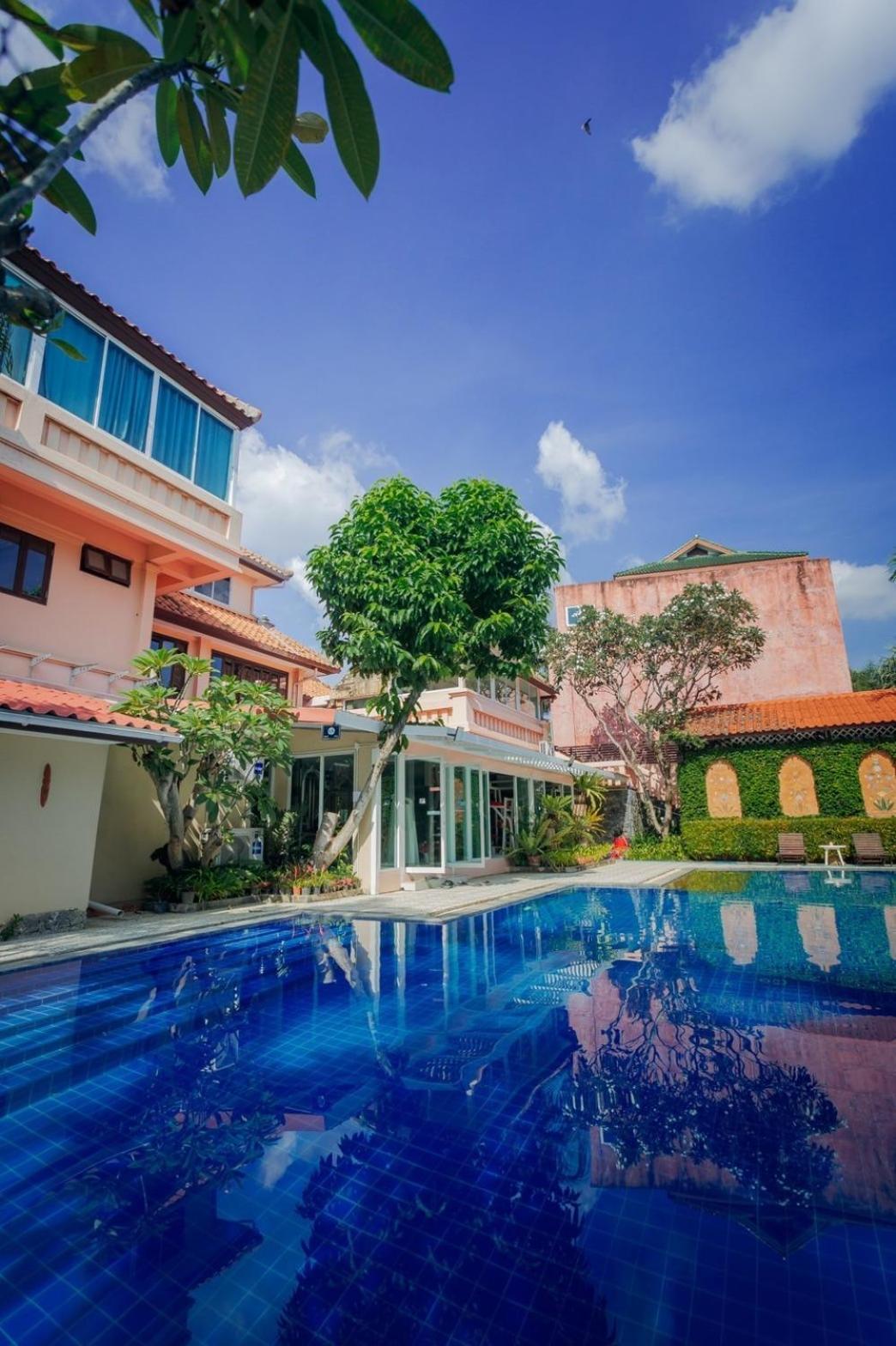 Sheik Istana Hotel Chiangmal 치앙마이 외부 사진