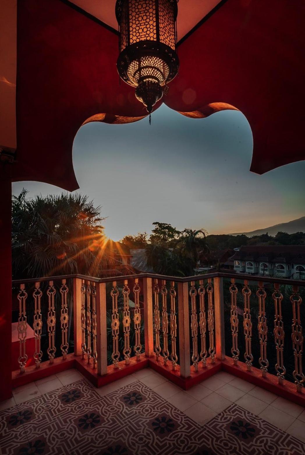 Sheik Istana Hotel Chiangmal 치앙마이 외부 사진
